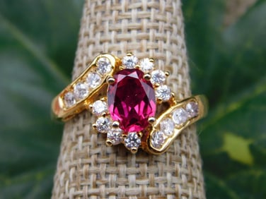 RING ROCK STONE LAPIDARY SPECIMEN