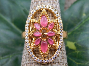 RING ROCK STONE LAPIDARY SPECIMEN