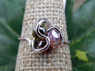 RING ROCK STONE LAPIDARY SPECIMEN