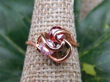 RING ROCK STONE LAPIDARY SPECIMEN