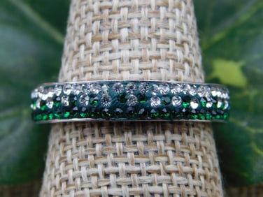 RING ROCK STONE LAPIDARY SPECIMEN