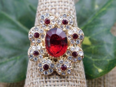 RING ROCK STONE LAPIDARY SPECIMEN