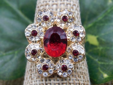 RING ROCK STONE LAPIDARY SPECIMEN