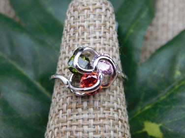 RING ROCK STONE LAPIDARY SPECIMEN