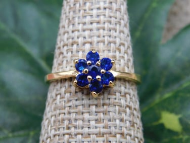 RING ROCK STONE LAPIDARY SPECIMEN