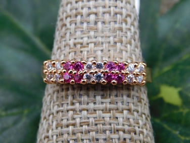 RING ROCK STONE LAPIDARY SPECIMEN