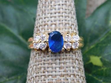 RING ROCK STONE LAPIDARY SPECIMEN