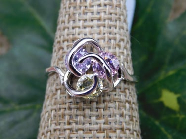 RING ROCK STONE LAPIDARY SPECIMEN