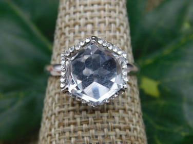 RING ROCK STONE LAPIDARY SPECIMEN