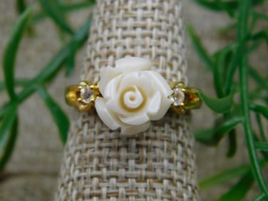 RING ROCK STONE LAPIDARY SPECIMEN