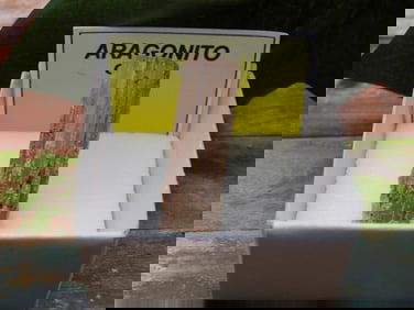 PURPLE ARAGONITE ROCK STONE LAPIDARY SPECIMEN