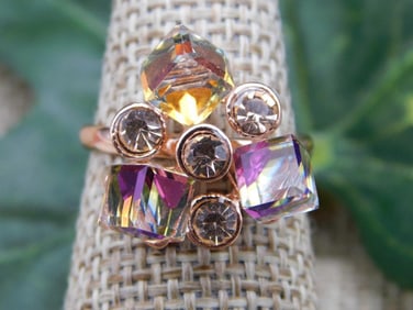 RING ROCK STONE LAPIDARY SPECIMEN