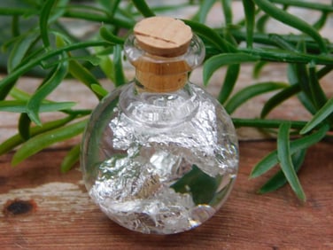 SILVER FLAKES IN BOTTLE ROCK STONE LAPIDARY SPECIMEN