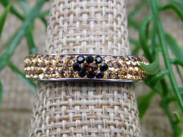 RING ROCK STONE LAPIDARY SPECIMEN