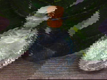 SILVER FLAKES IN BOTTLE ROCK STONE LAPIDARY SPECIMEN