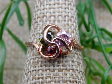 RING ROCK STONE LAPIDARY SPECIMEN