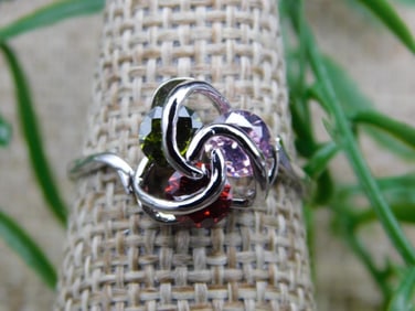 RING ROCK STONE LAPIDARY SPECIMEN