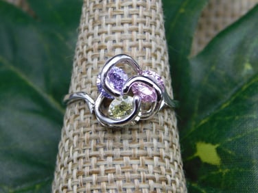 RING ROCK STONE LAPIDARY SPECIMEN