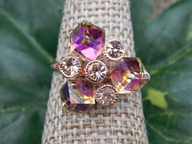 RING ROCK STONE LAPIDARY SPECIMEN