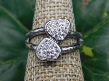 RING ROCK STONE LAPIDARY SPECIMEN