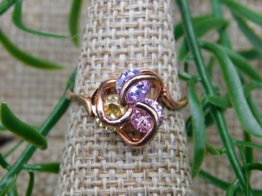 RING ROCK STONE LAPIDARY SPECIMEN