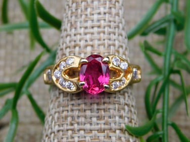 RING ROCK STONE LAPIDARY SPECIMEN