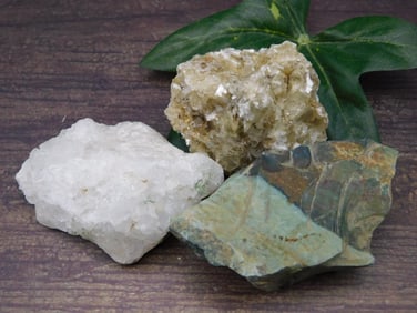 ROCK STONE LAPIDARY SPECIMEN