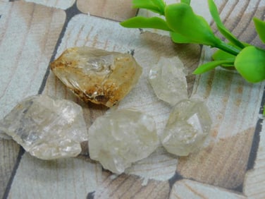 HERKIMER DIAMONDS ROCK STONE LAPIDARY SPECIMEN