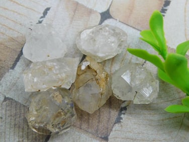 HERKIMER DIAMONDS ROCK STONE LAPIDARY SPECIMEN