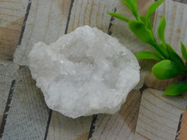 GEODE ROCK STONE LAPIDARY SPECIMEN