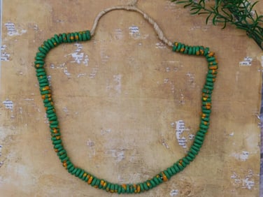 AFRICAN TRADE BEADS ROCK STONE LAPIDARY SPECIMEN