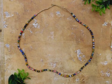 AFRICAN TRADE BEADS ROCK STONE LAPIDARY SPECIMEN