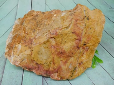 ROUGH ROCK STONE LAPIDARY SPECIMEN
