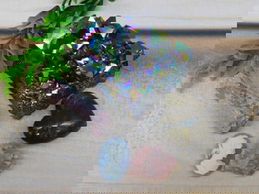 MIXED LOT ROCK STONE LAPIDARY SPECIMEN