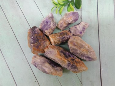 AMETHYST ROCK STONE LAPIDARY SPECIMEN