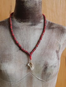 AFRICAN TRADE BEADS ROCK STONE LAPIDARY SPECIMEN