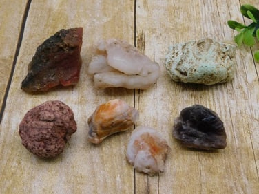 MIXED ROUGH LOT ROCK STONE LAPIDARY SPECIMEN