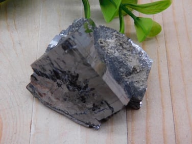 ROCK STONE LAPIDARY SPECIMEN
