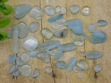AQUAMARINE ROCK STONE LAPIDARY SPECIMEN