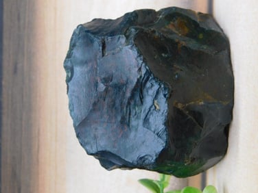 BLOODSTONE ROCK STONE LAPIDARY SPECIMEN