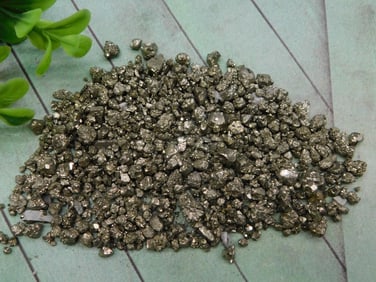 PYRITE ROCK STONE LAPIDARY SPECIMEN