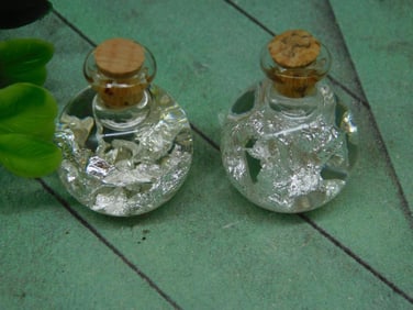 SILVER FLAKES IN BOTTLE ROCK STONE LAPIDARY SPECIMEN