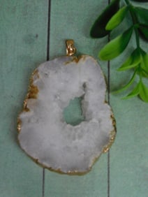 GEODE SLICE PENDANT ROCK STONE LAPIDARY SPECIMEN