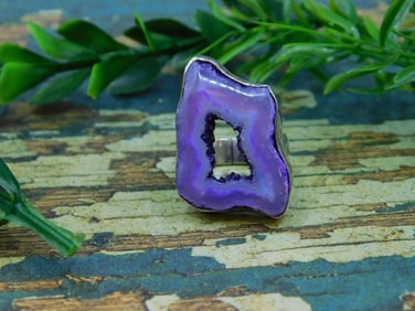 GEODE SLICE RING ROCK STONE LAPIDARY SPECIMEN