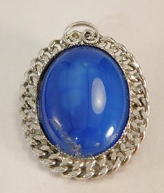 STONE BROOCH ROCK STONE LAPIDARY SPECIMEN