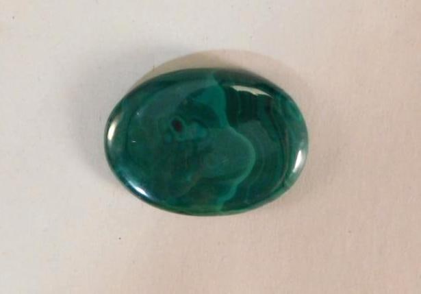 MALACHITE CABOCHON ROCK STONE LAPIDARY SPECIMEN: MALACHITE CABOCHON ROCK STONE LAPIDARY SPECIMEN