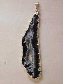 GEODE SLICE PENDANT ROCK STONE LAPIDARY SPECIMEN