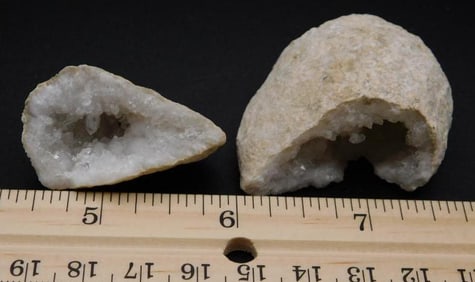 GEODE ROCK STONE LAPIDARY SPECIMEN