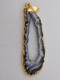GEODE SLICE PENDANT ROCK STONE LAPIDARY SPECIMEN
