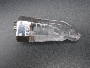 QUARTZ PENDANT ROCK STONE LAPIDARY SPECIMEN